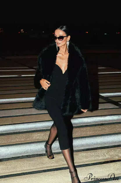 Eco Faux Fur Solid Chic Cropped Coat Black / S
